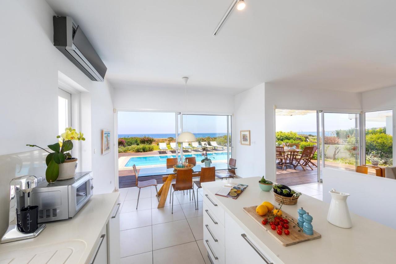 Protaras Beachfront Villa Alia Exterior foto