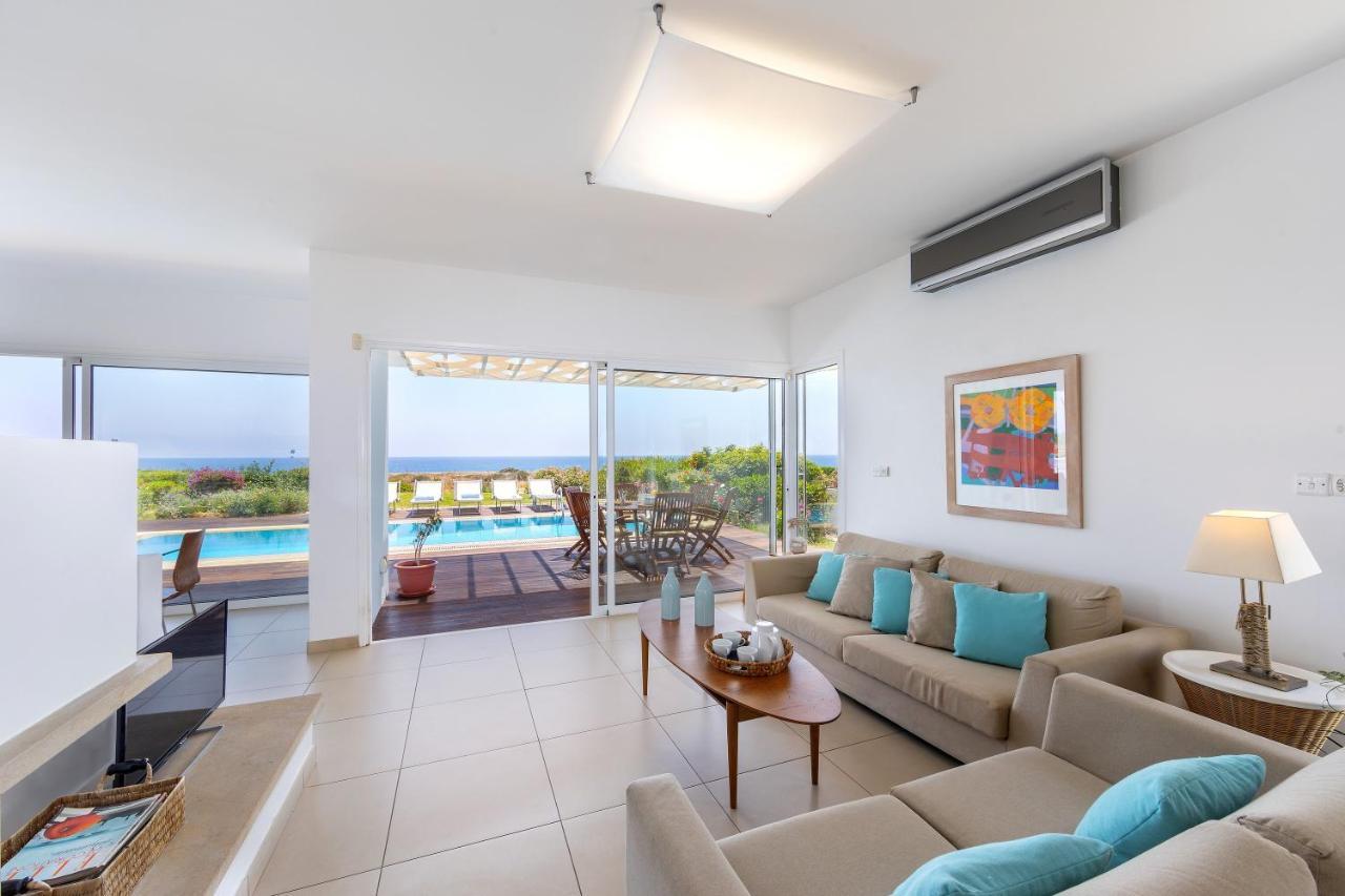 Protaras Beachfront Villa Alia Exterior foto