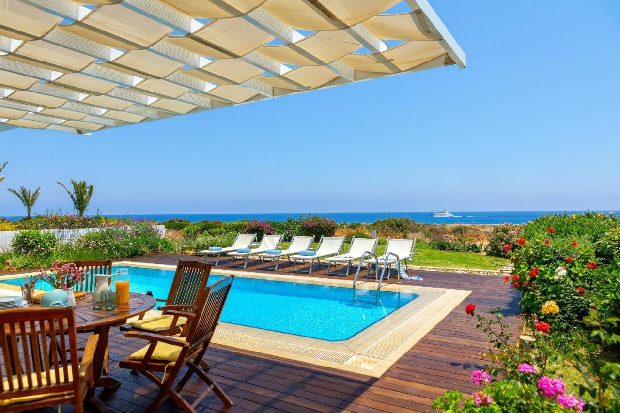 Protaras Beachfront Villa Alia Exterior foto
