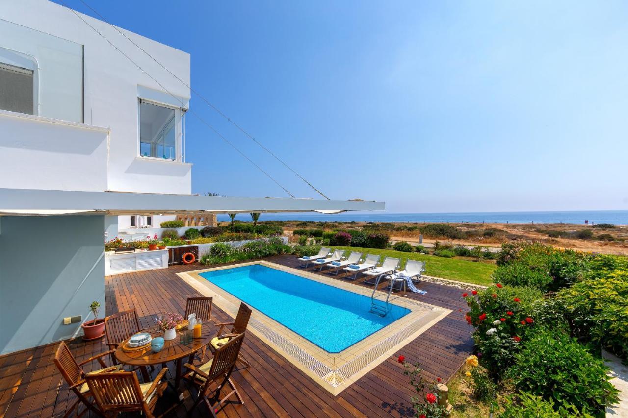 Protaras Beachfront Villa Alia Exterior foto